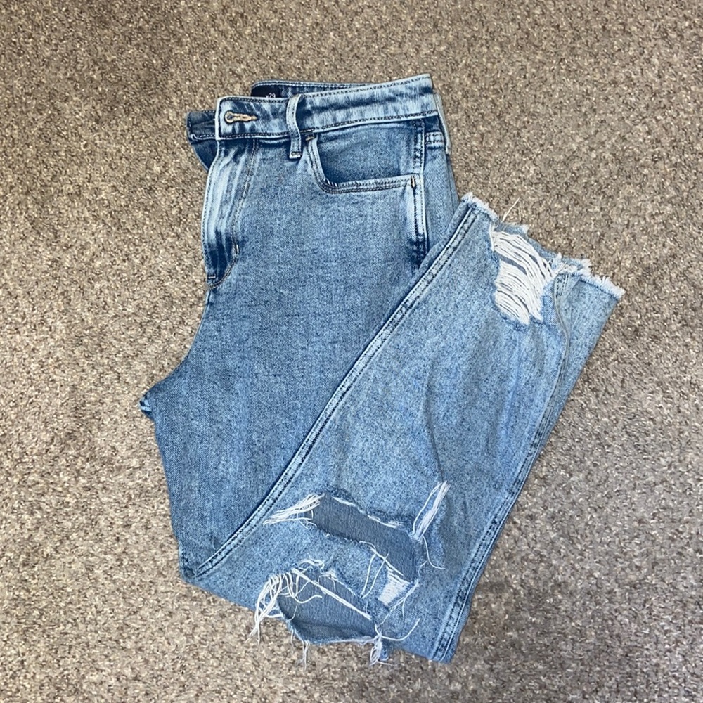 Hollister ultra high rise mom Jean